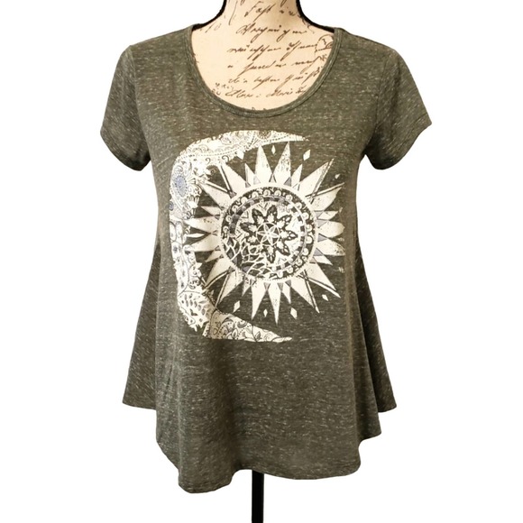 Style & Co. Tops - Style & Co Size XS Short Sleeve Swing Tee Mystic Moon Print Heather Green